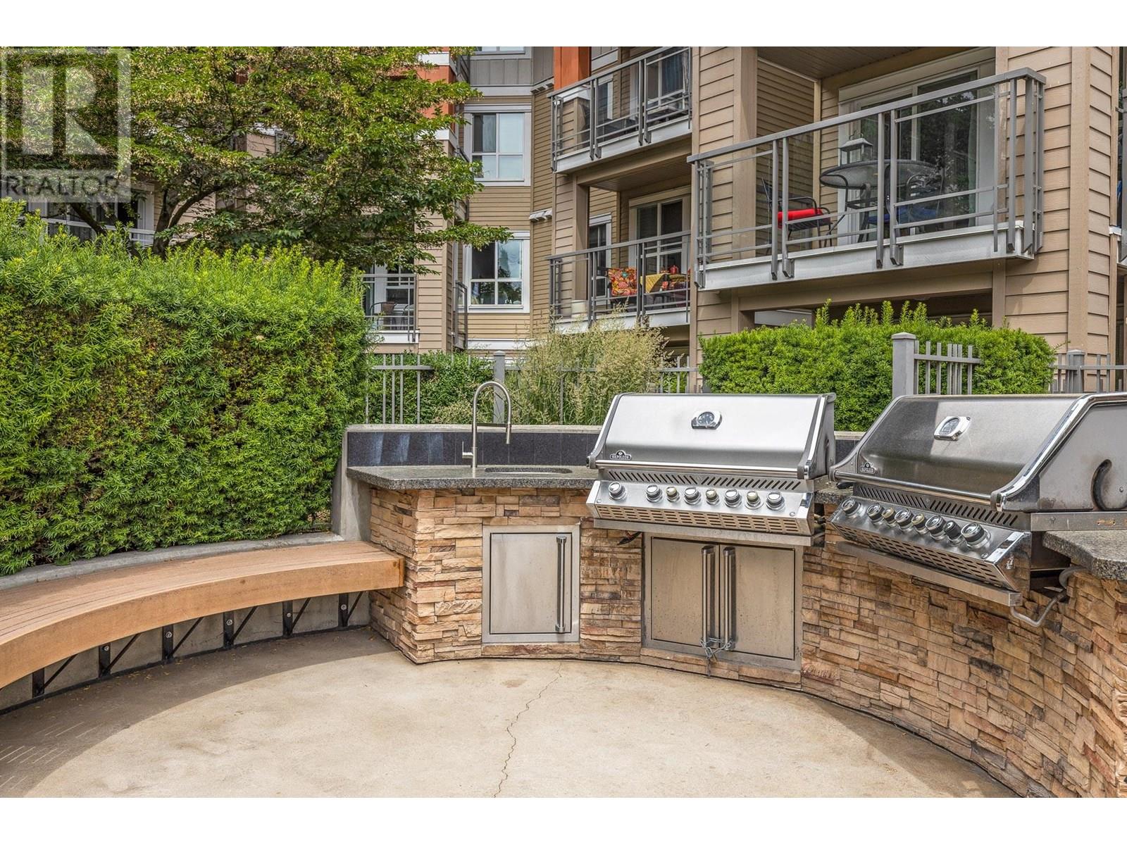 Photo 4 of 1083 Sunset Drive Unit 120, Kelowna BC