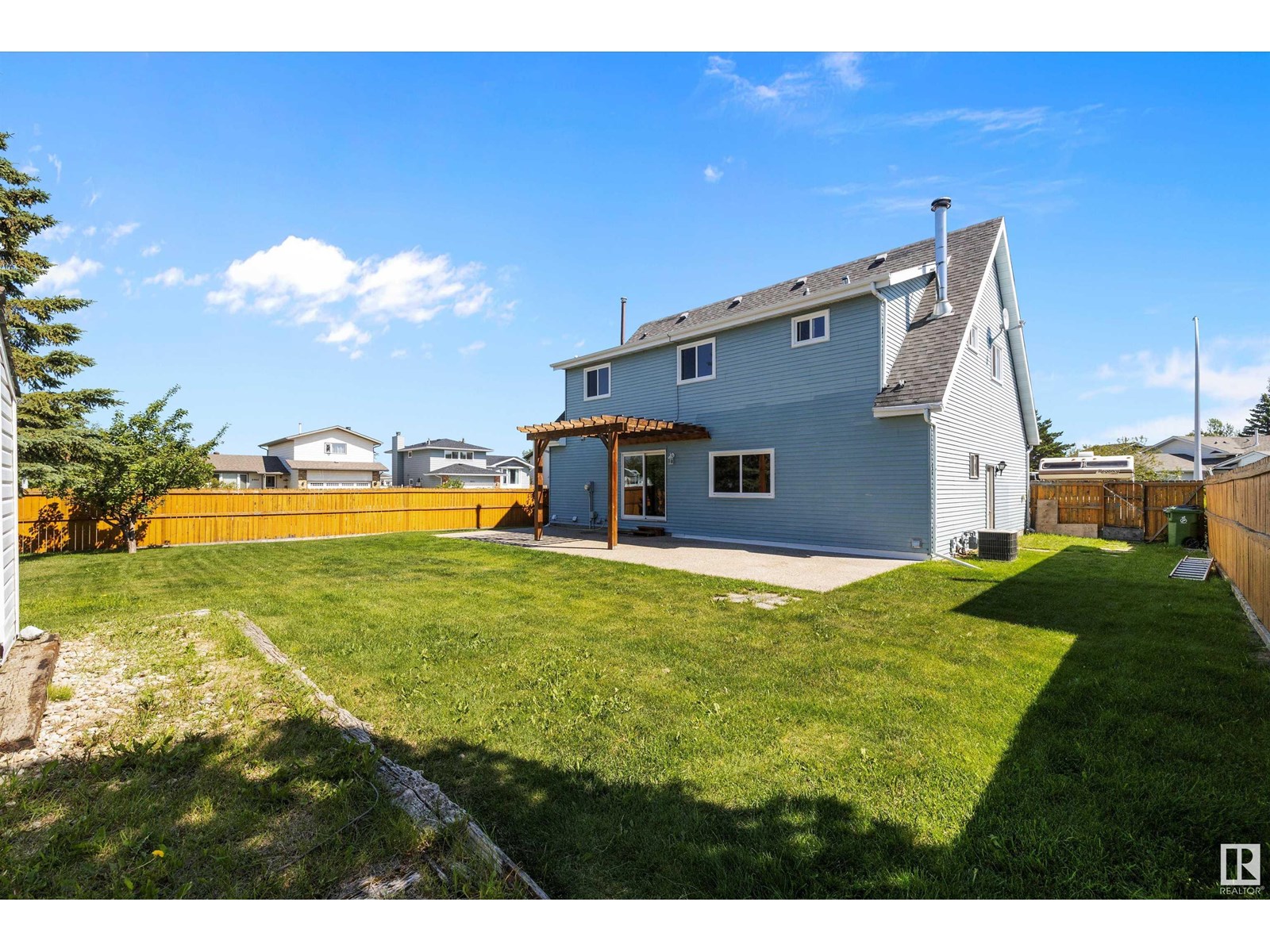 Photo 52 of 10610 89 St, Morinville AB