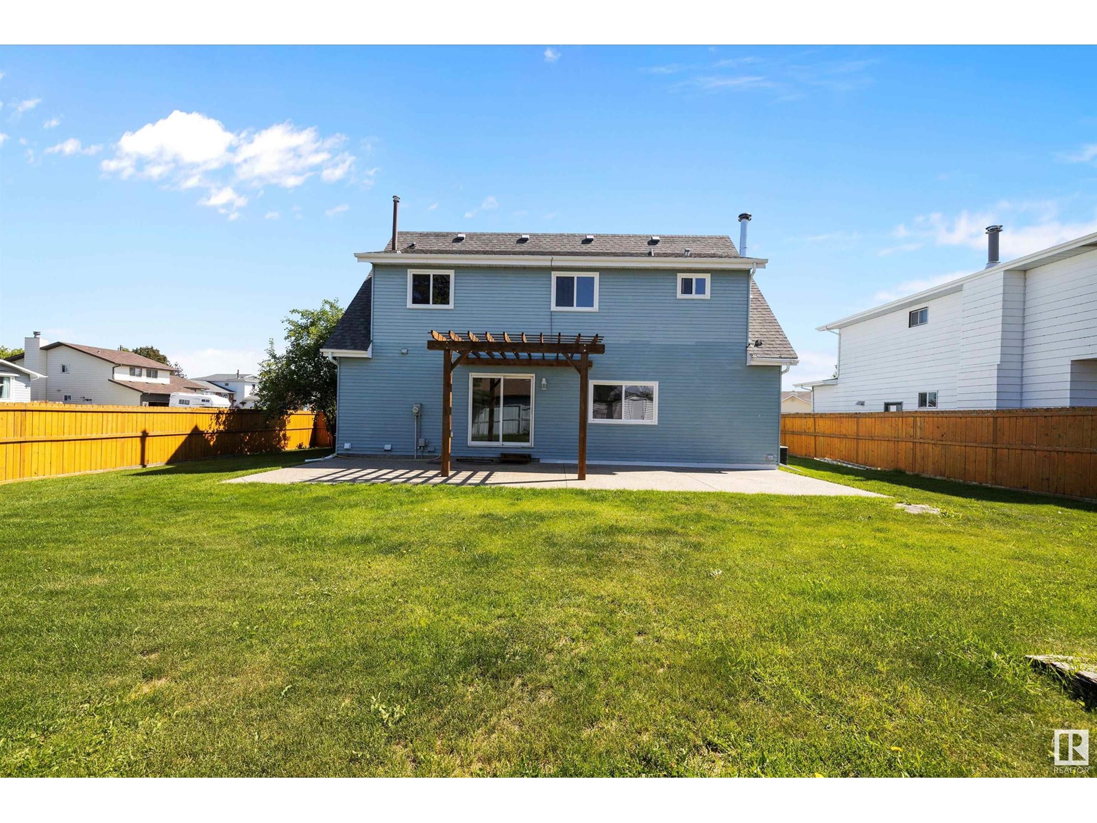 Photo 51 of 10610 89 St, Morinville AB