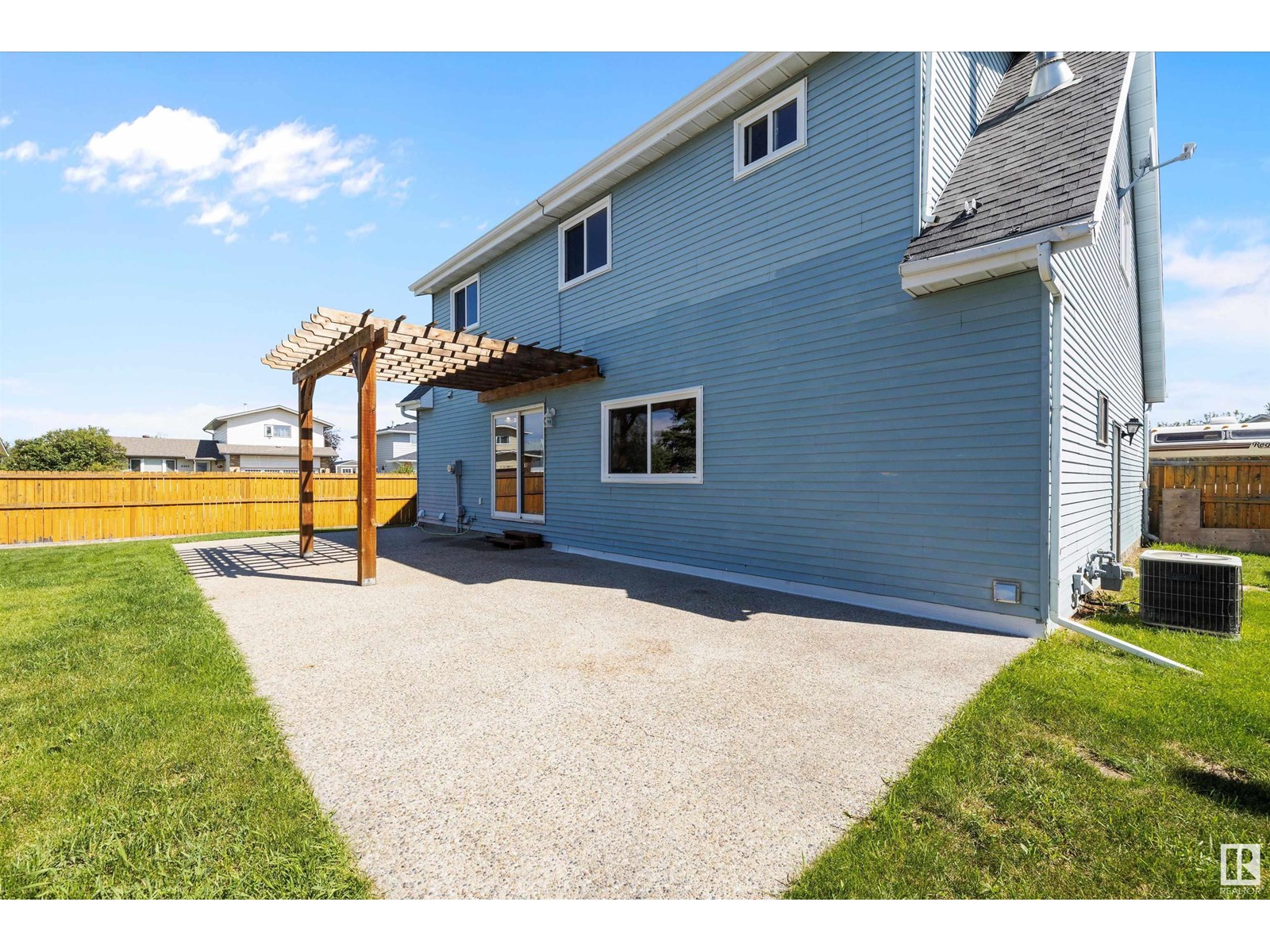 Photo 46 of 10610 89 St, Morinville AB