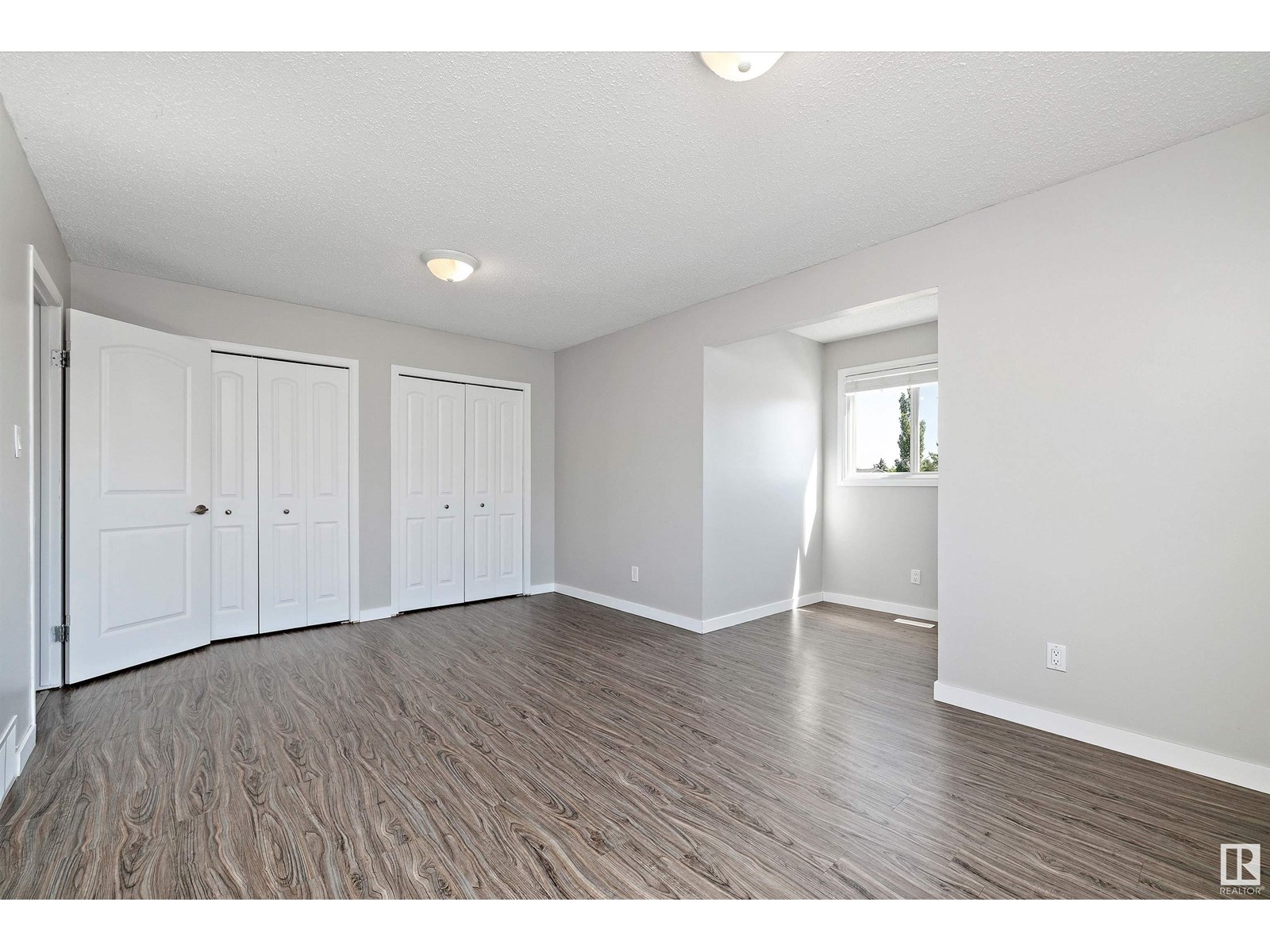 Photo 34 of 10610 89 St, Morinville AB