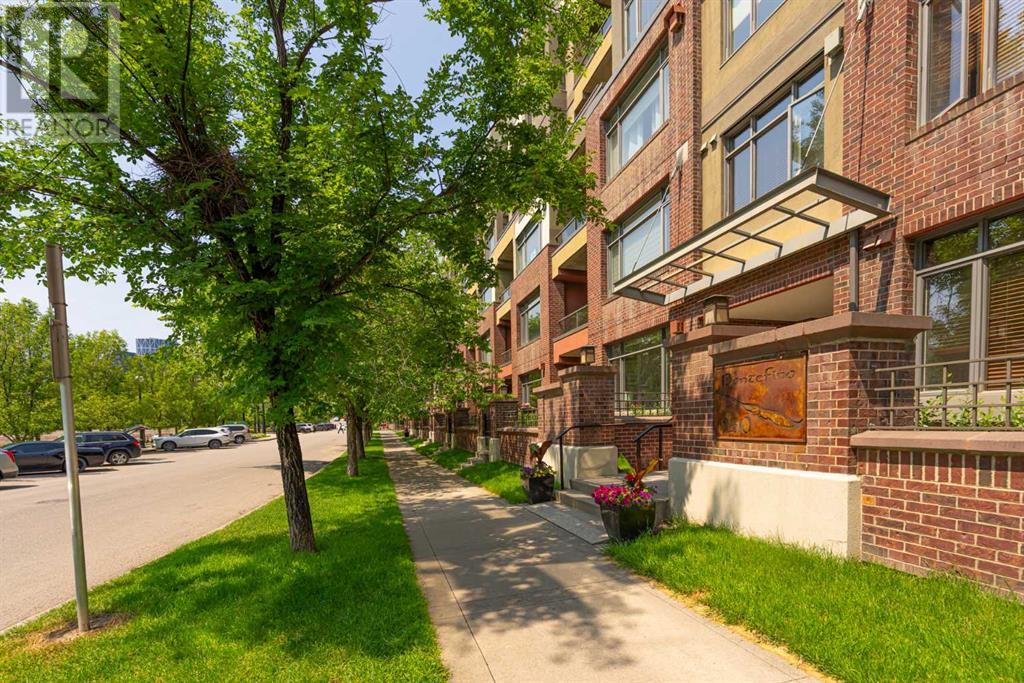Single Family House for Sale in   Centre Avenue NE Bridgeland/Riverside Calgary 