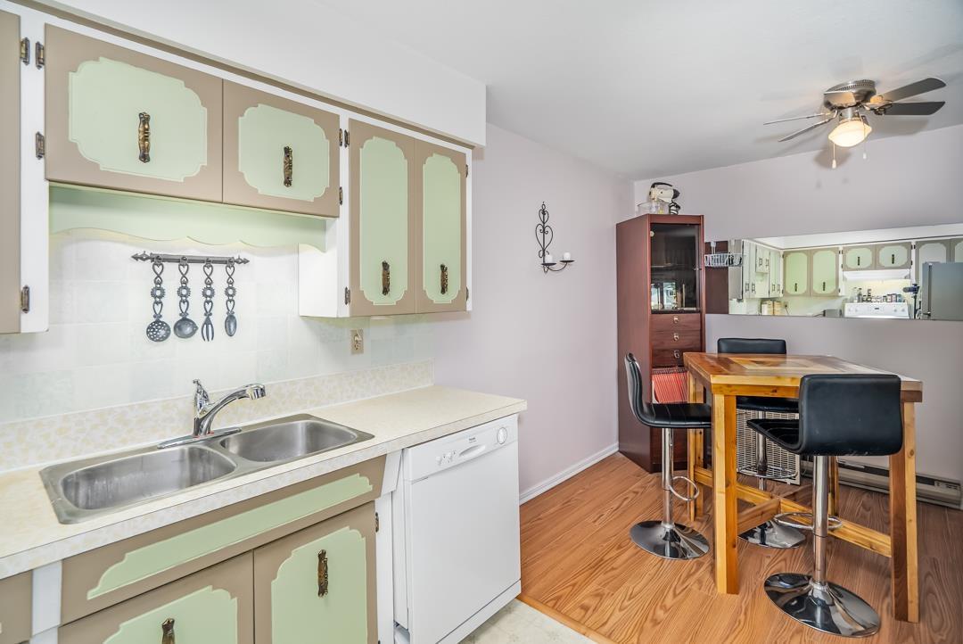 Photo 11 of 203 32033 Old Yale Road, Abbotsford BC