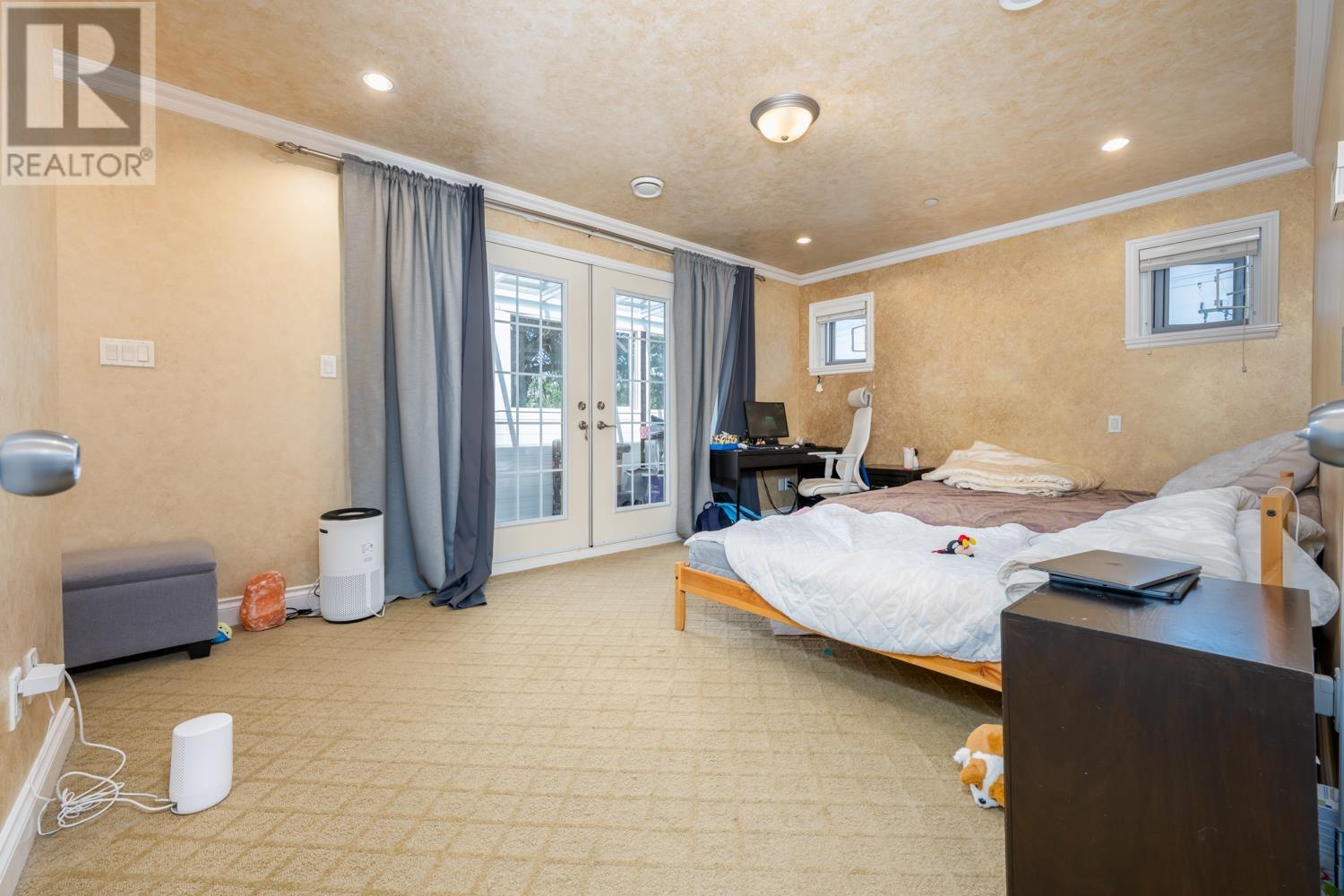 Photo 7 of 1045 W 50th Avenue, Vancouver BC
