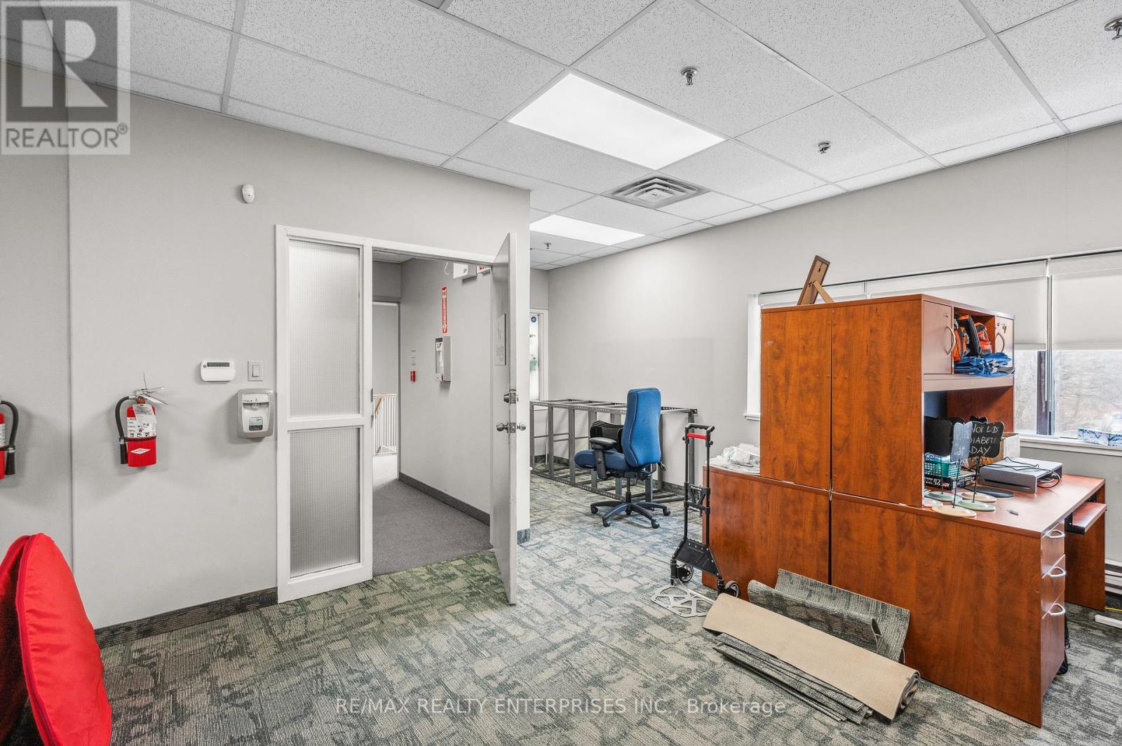 Photo 18 of 13 1801 Lakeshore Road W, Mississauga ON