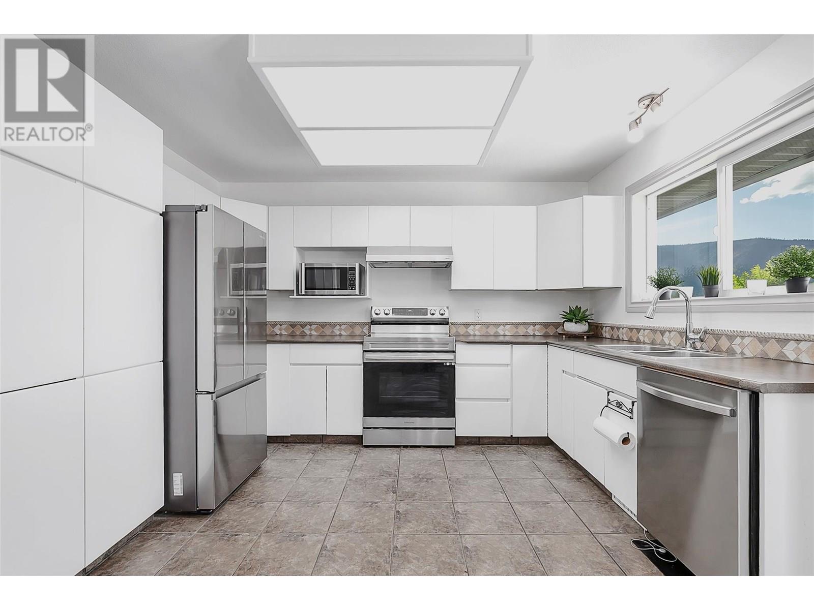  1149 Hudson Road, West Kelowna