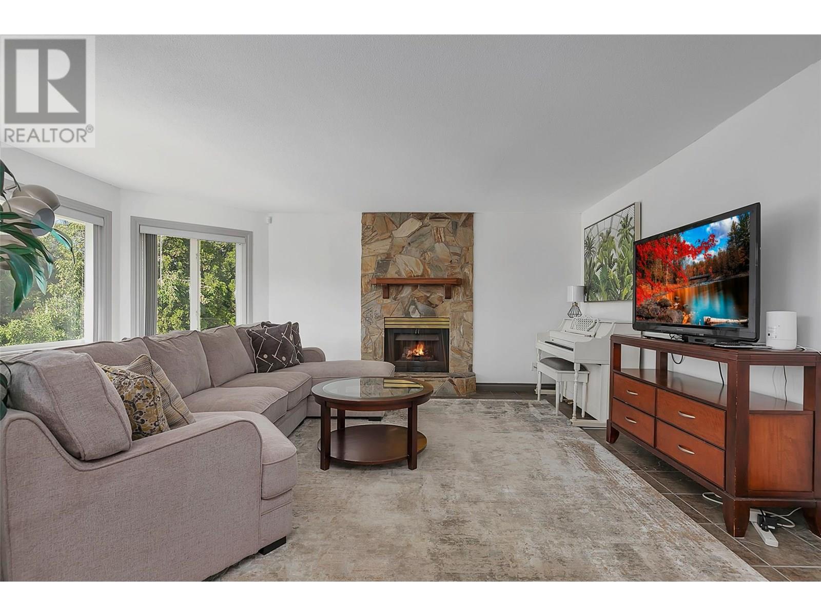  1149 Hudson Road, West Kelowna