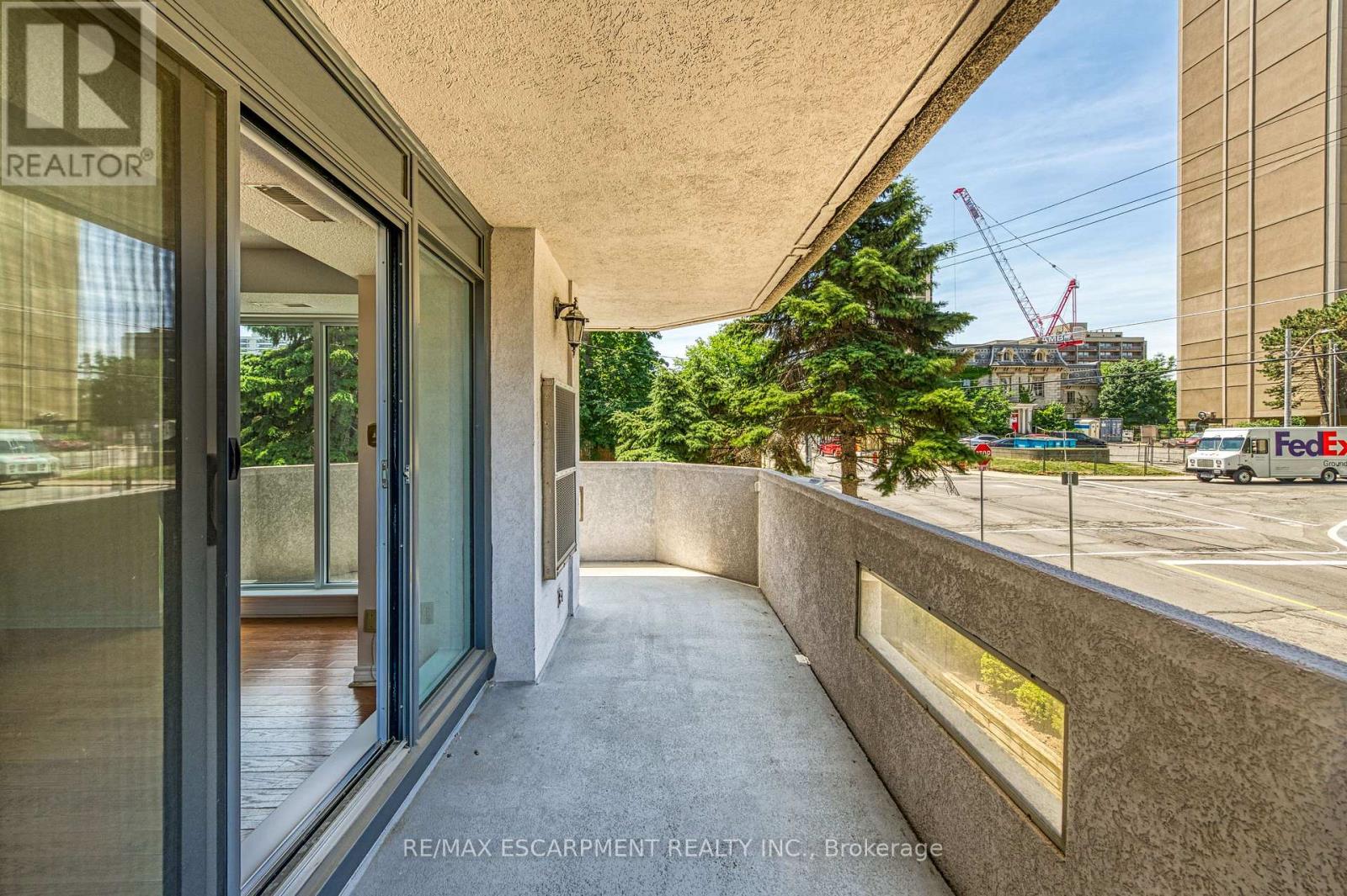 Photo 12 of 203 67 Caroline Street S, Hamilton ON