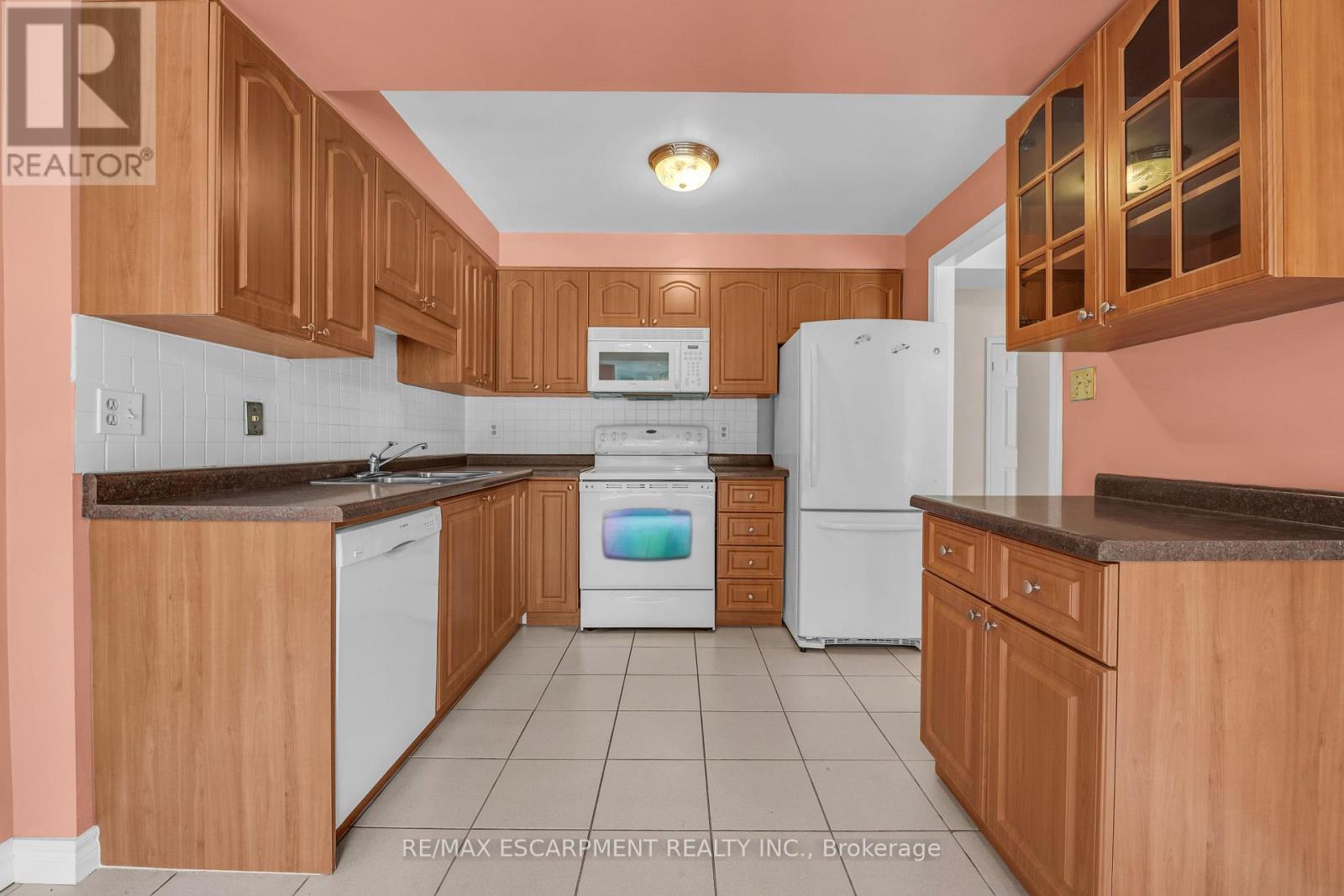 Photo 36 of 203 67 Caroline Street S, Hamilton ON