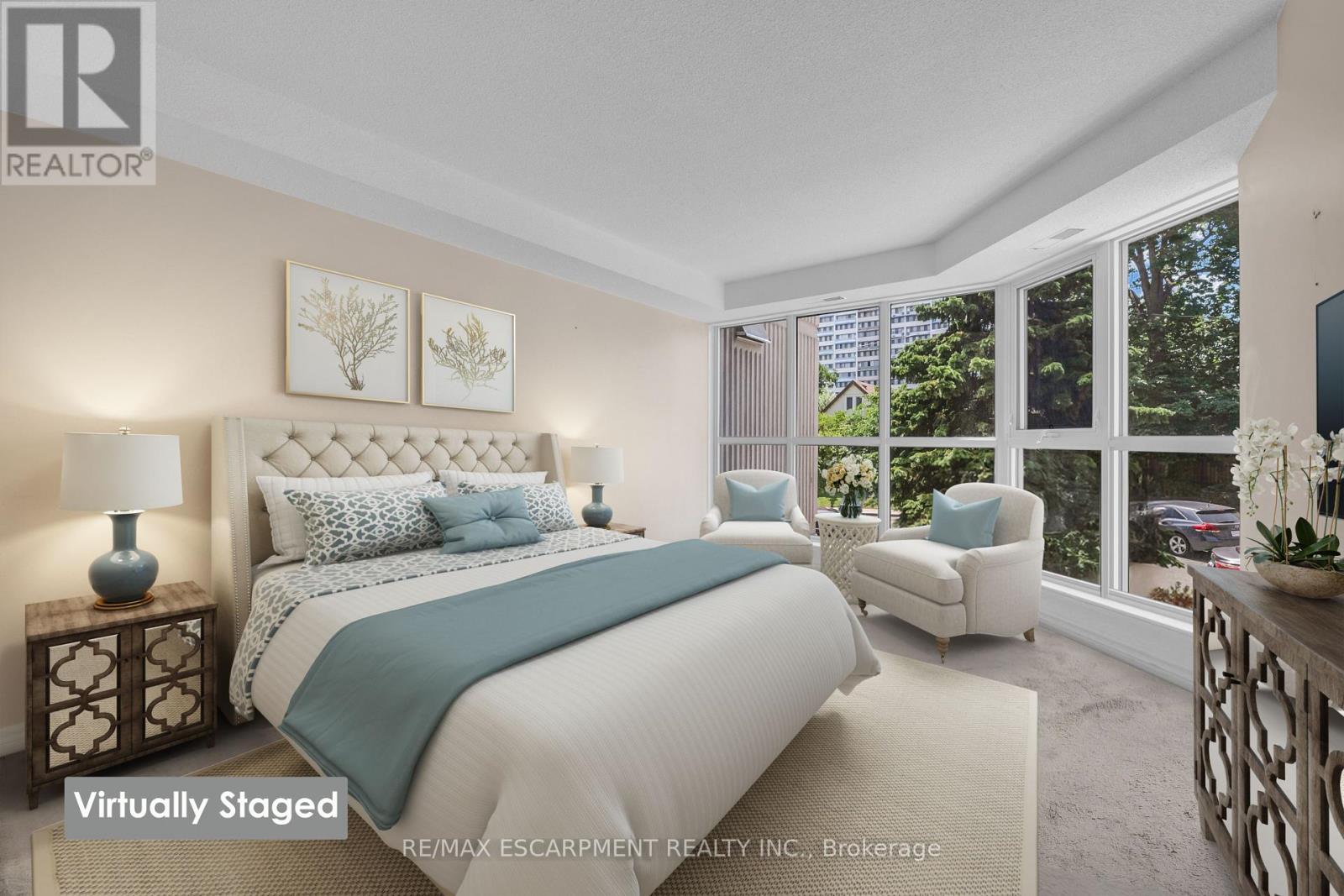 Photo 33 of 203 67 Caroline Street S, Hamilton ON