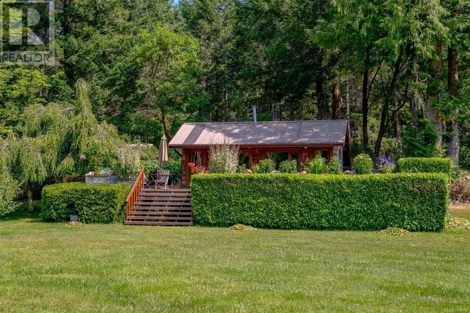 9 Teapot Rd, Lasqueti Island