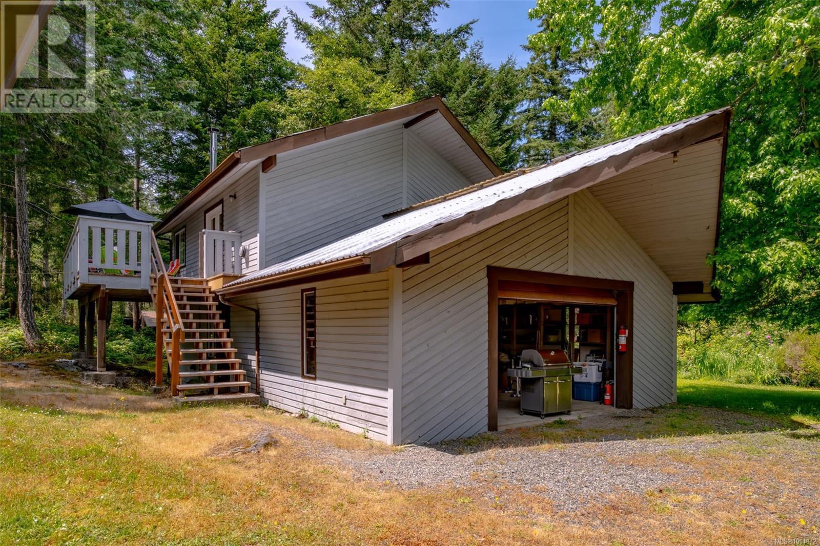 9 Teapot Rd, Lasqueti Island