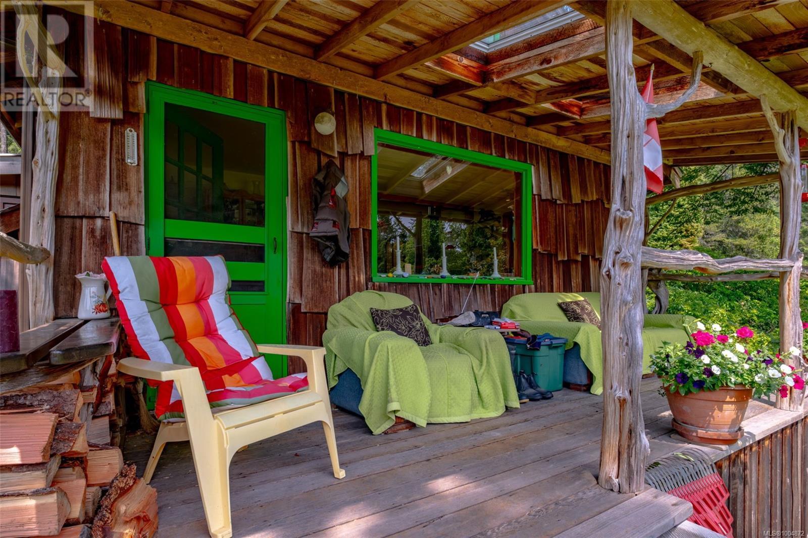 9 Teapot Rd, Lasqueti Island
