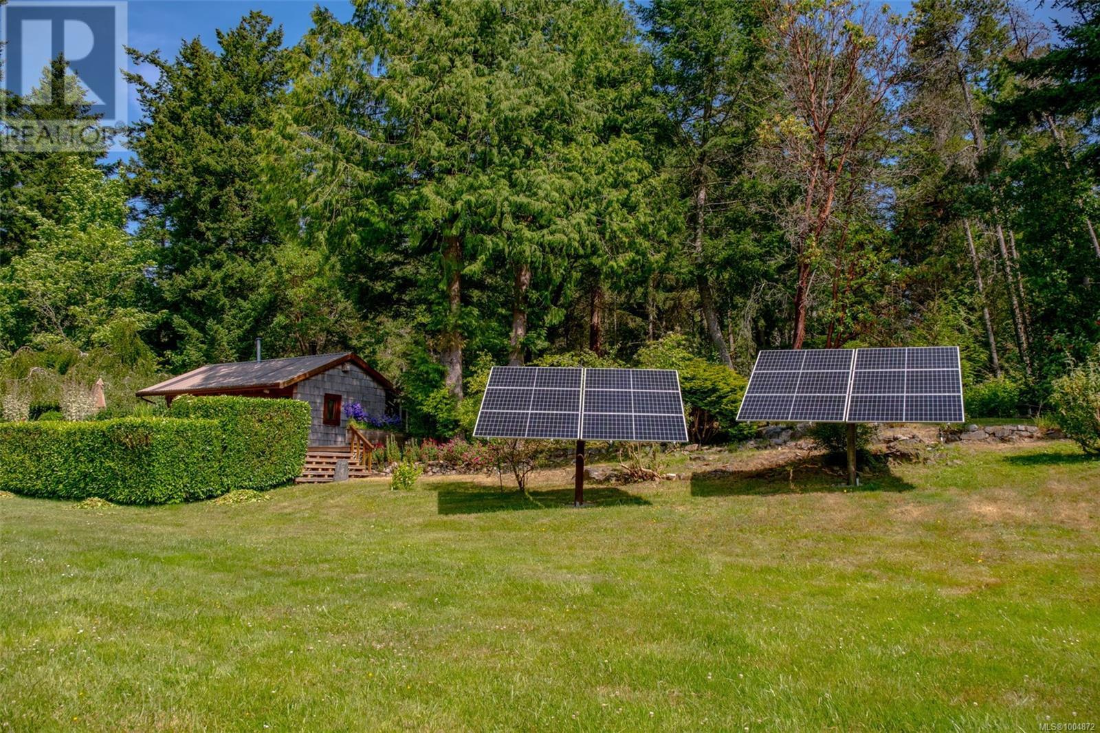9 Teapot Rd, Lasqueti Island