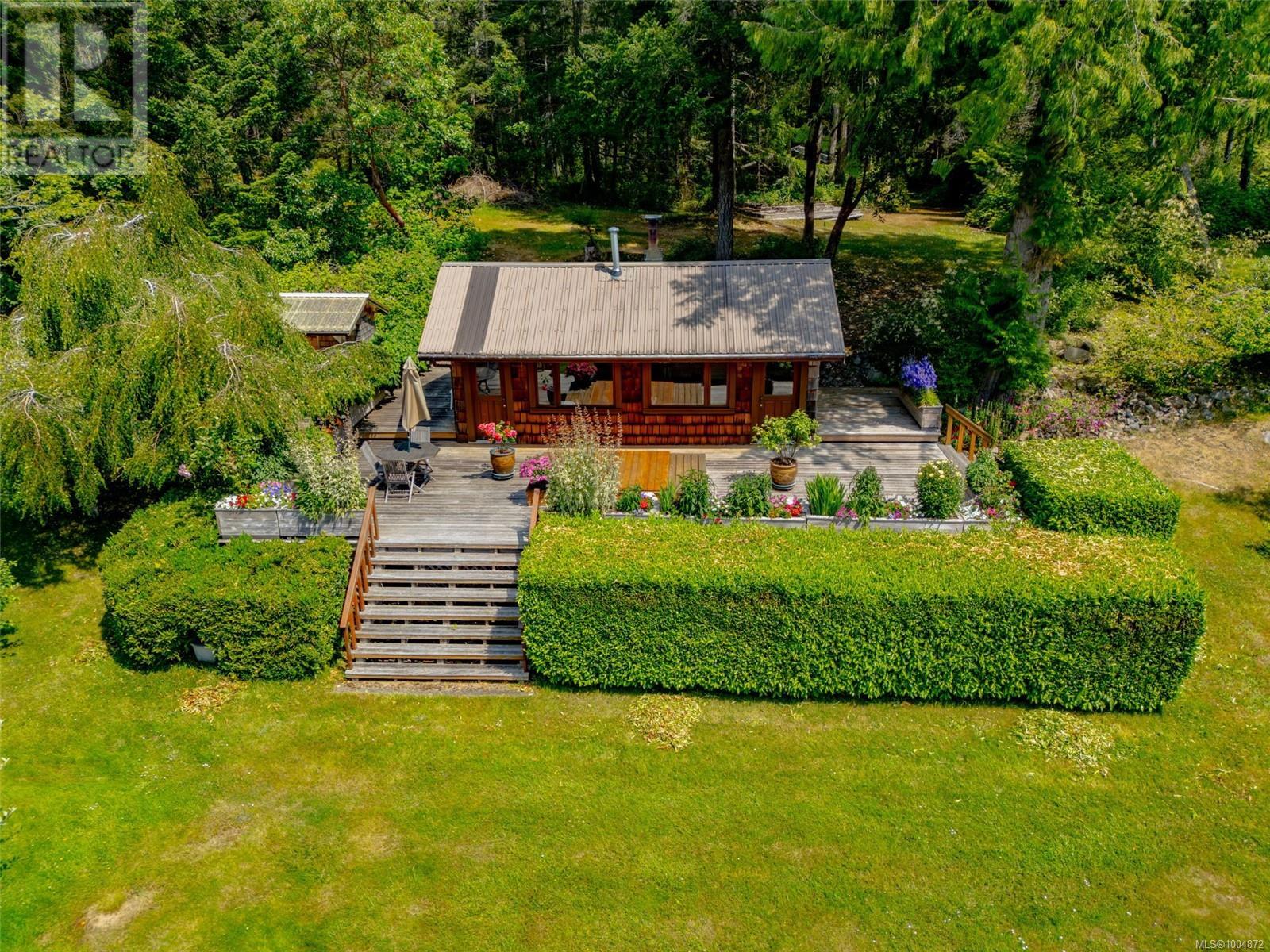 9 Teapot Rd, Lasqueti Island