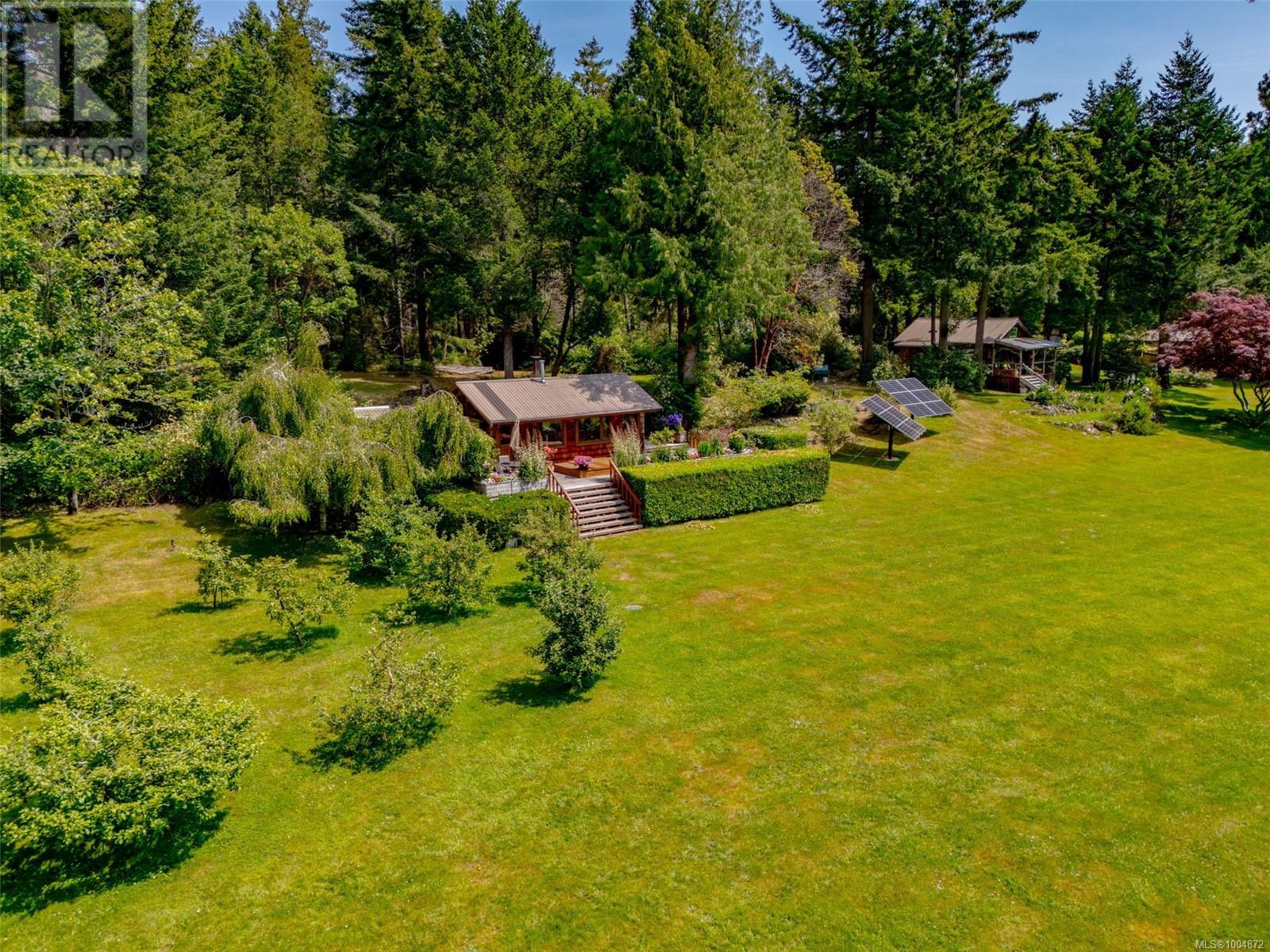 9 Teapot Rd, Lasqueti Island