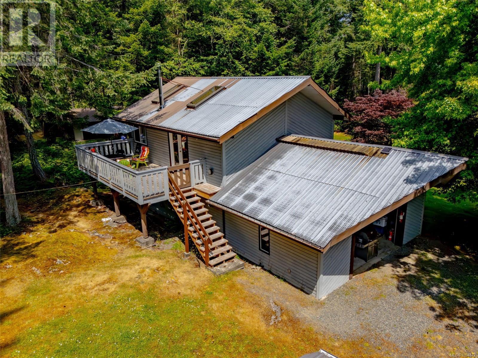 9 Teapot Rd, Lasqueti Island