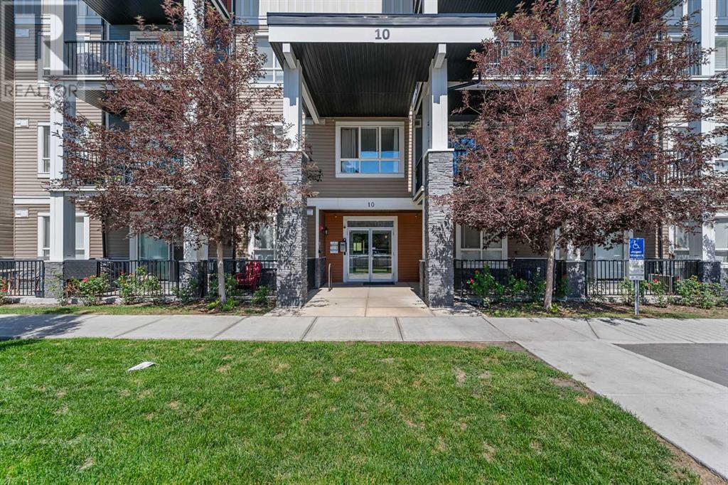 211, 10 Walgrove  SE, Calgary, Alberta