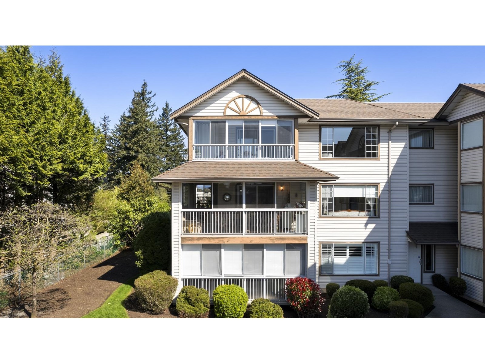Photo 32 of 210 32145 Old Yale Road, Abbotsford BC