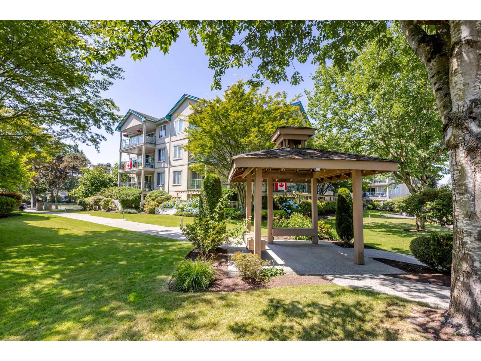 Photo 8 of 202 20433 53 Avenue, Langley BC