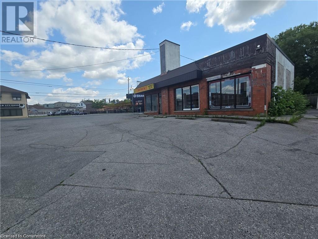 Photo 5 of 693 Hamilton Road, London ON