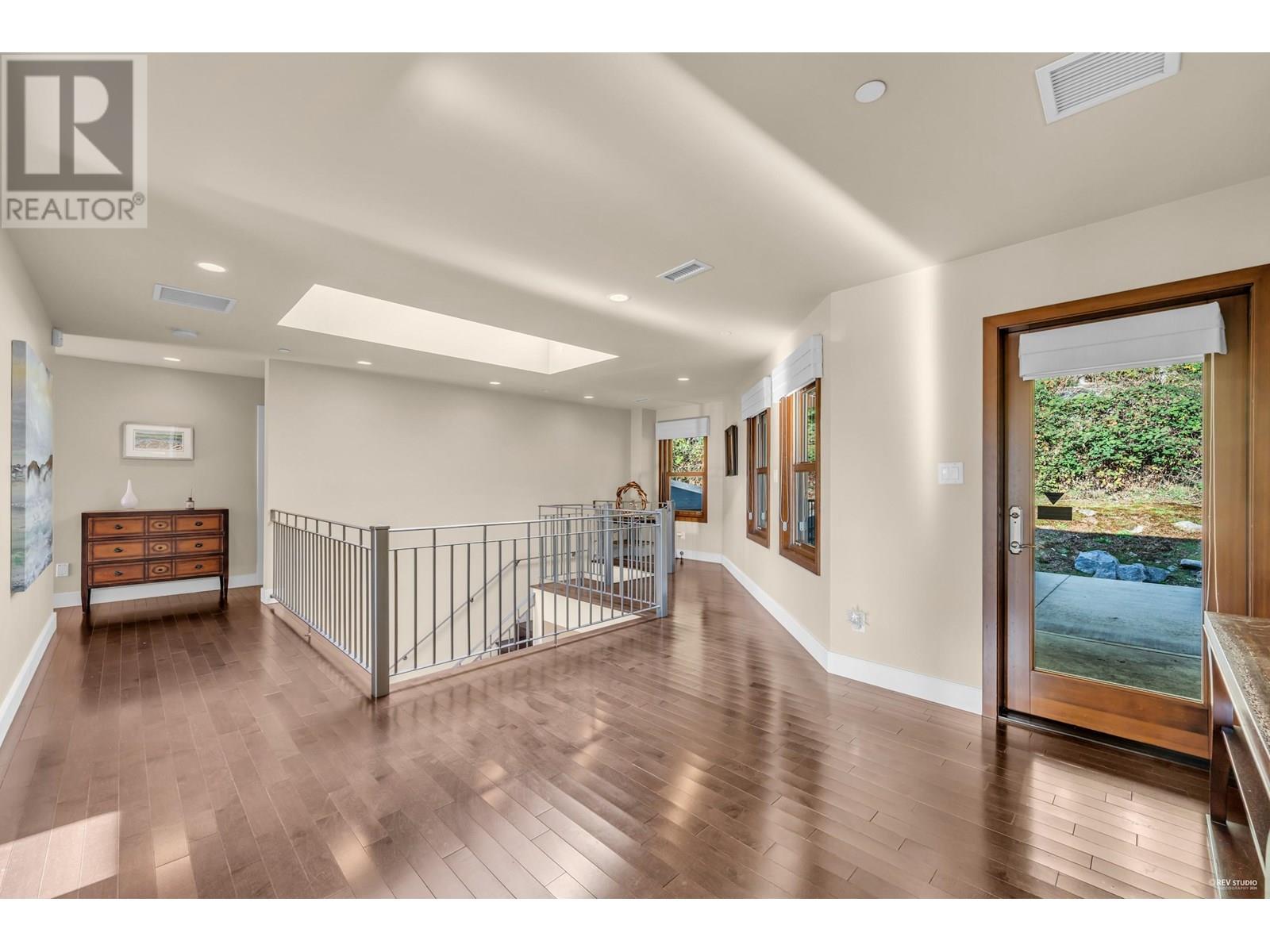 Photo 19 of 4742 Caulfeild Drive, West Vancouver BC