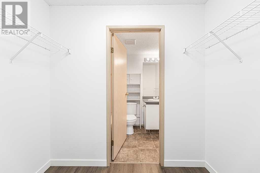 Single Family House for Sale in   Arbour Grove Close NW Arbour Lake Calgary 