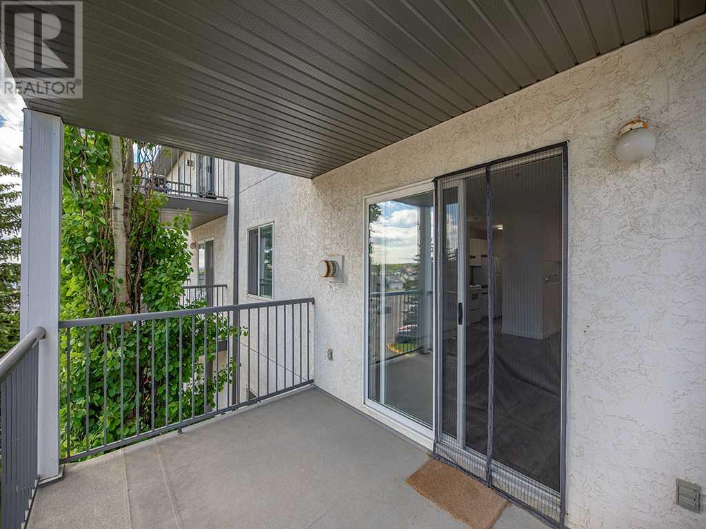 Single Family House for Sale in   Arbour Grove Close NW Arbour Lake Calgary 