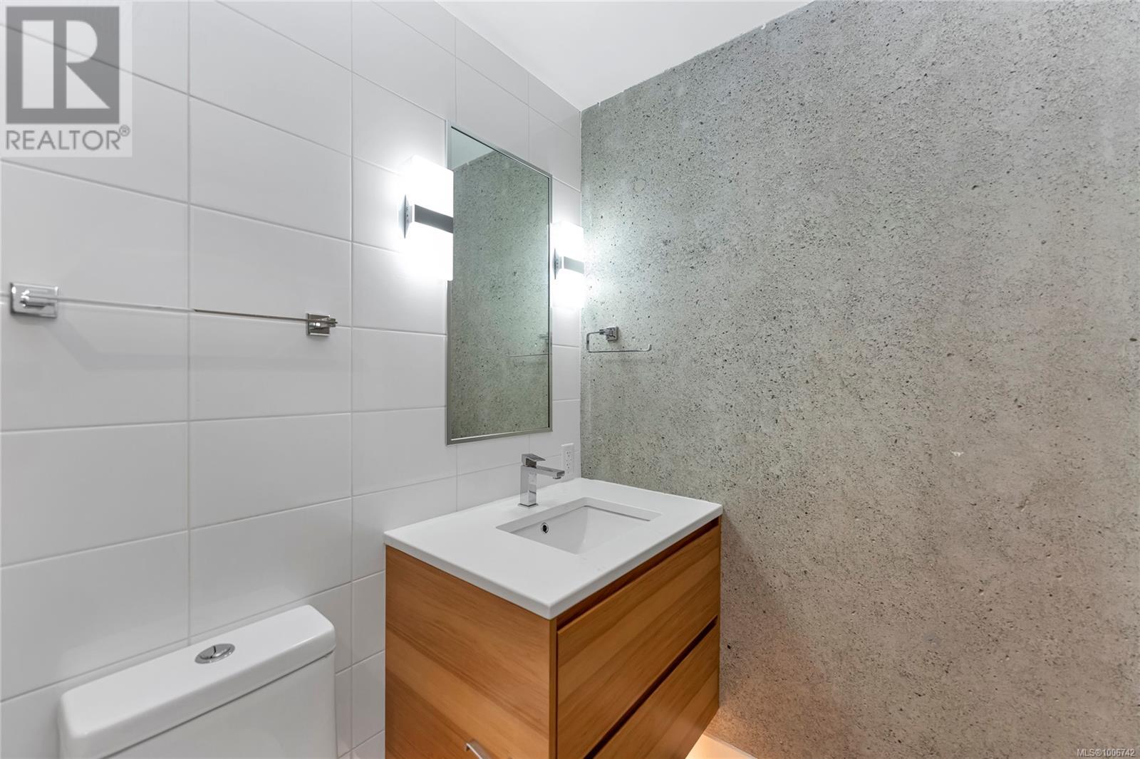 Photo 16 of 804 989 Johnson St, Victoria BC