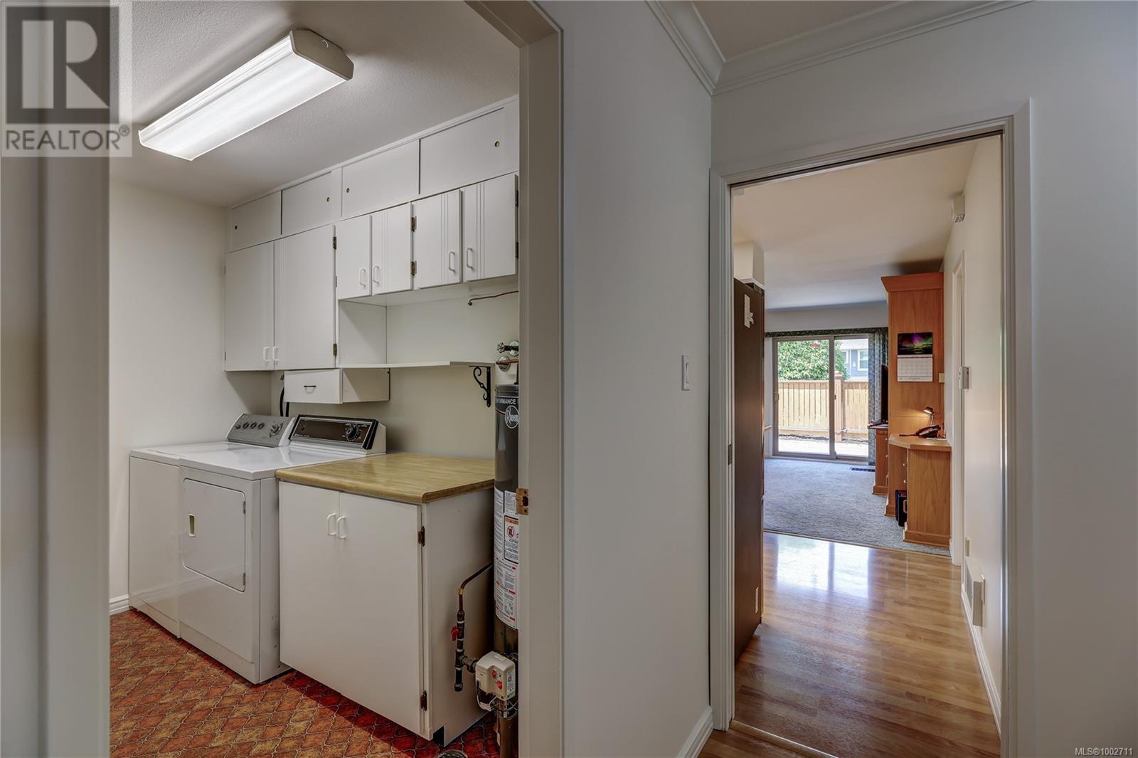 Photo 17 of 325 Mckinnon St, Parksville BC