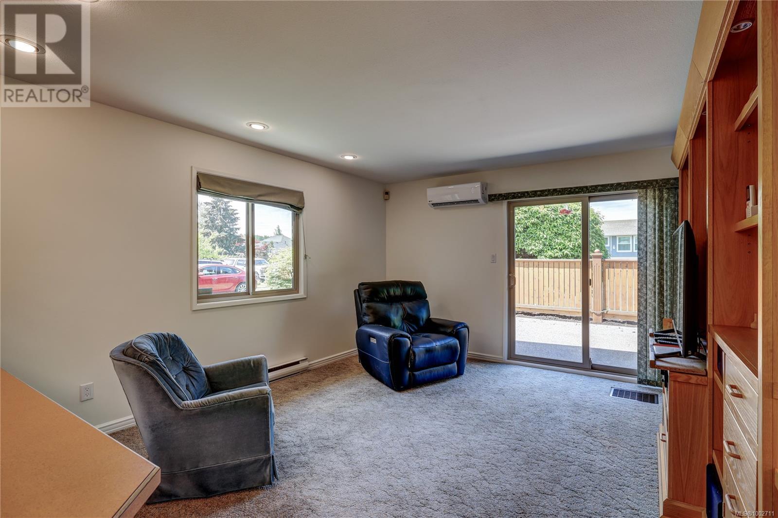 Photo 23 of 325 Mckinnon St, Parksville BC