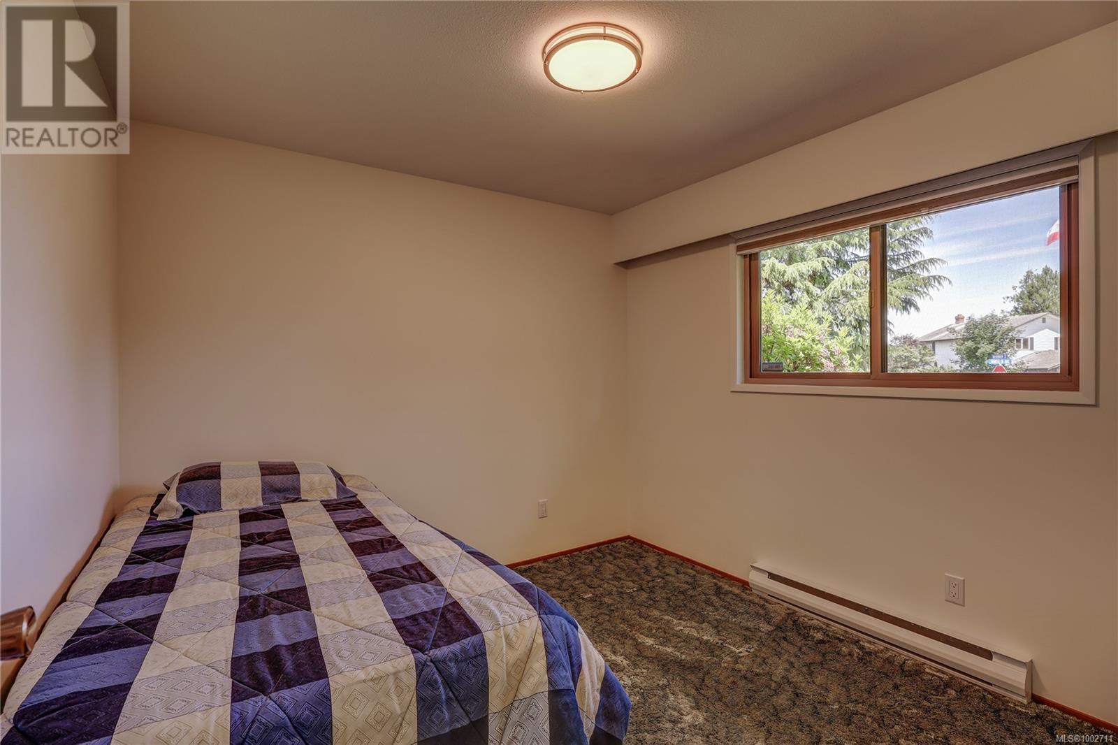Photo 36 of 325 Mckinnon St, Parksville BC
