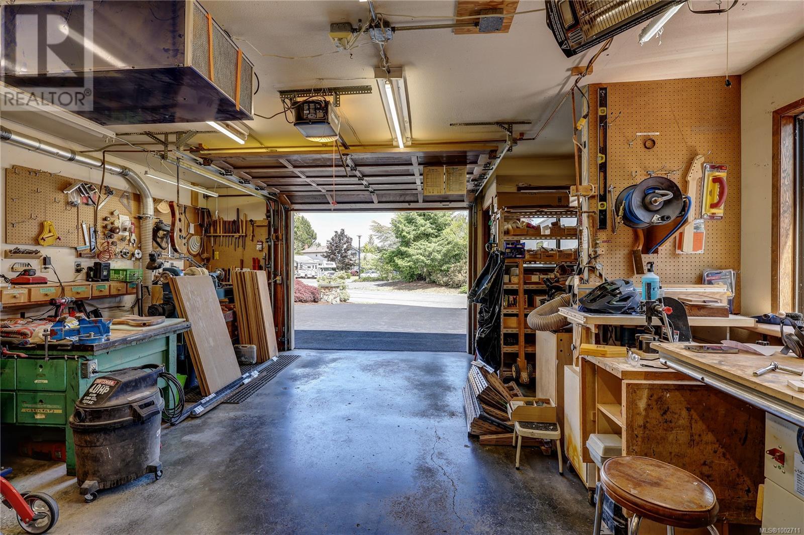Photo 49 of 325 Mckinnon St, Parksville BC