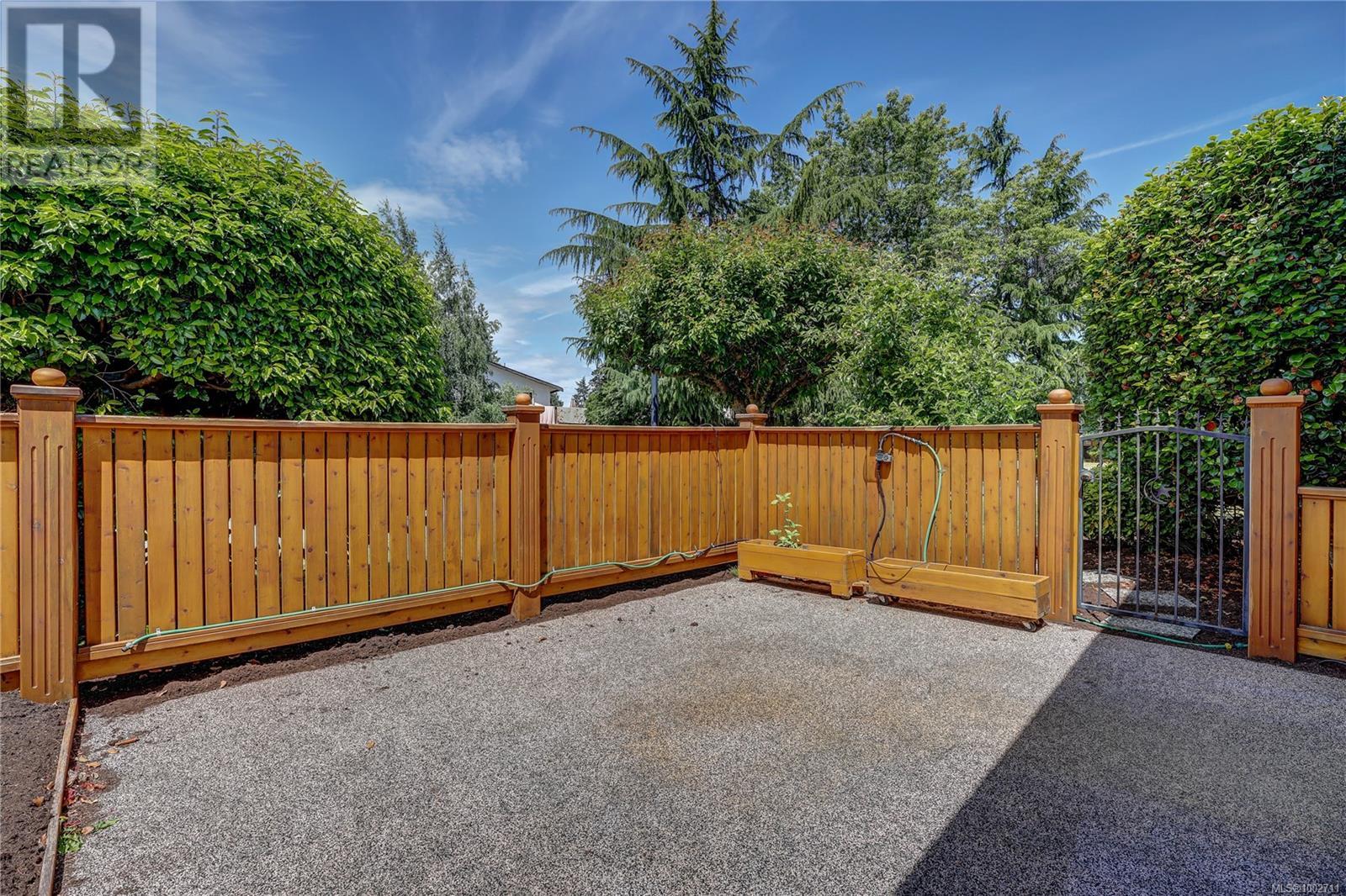 Photo 41 of 325 Mckinnon St, Parksville BC
