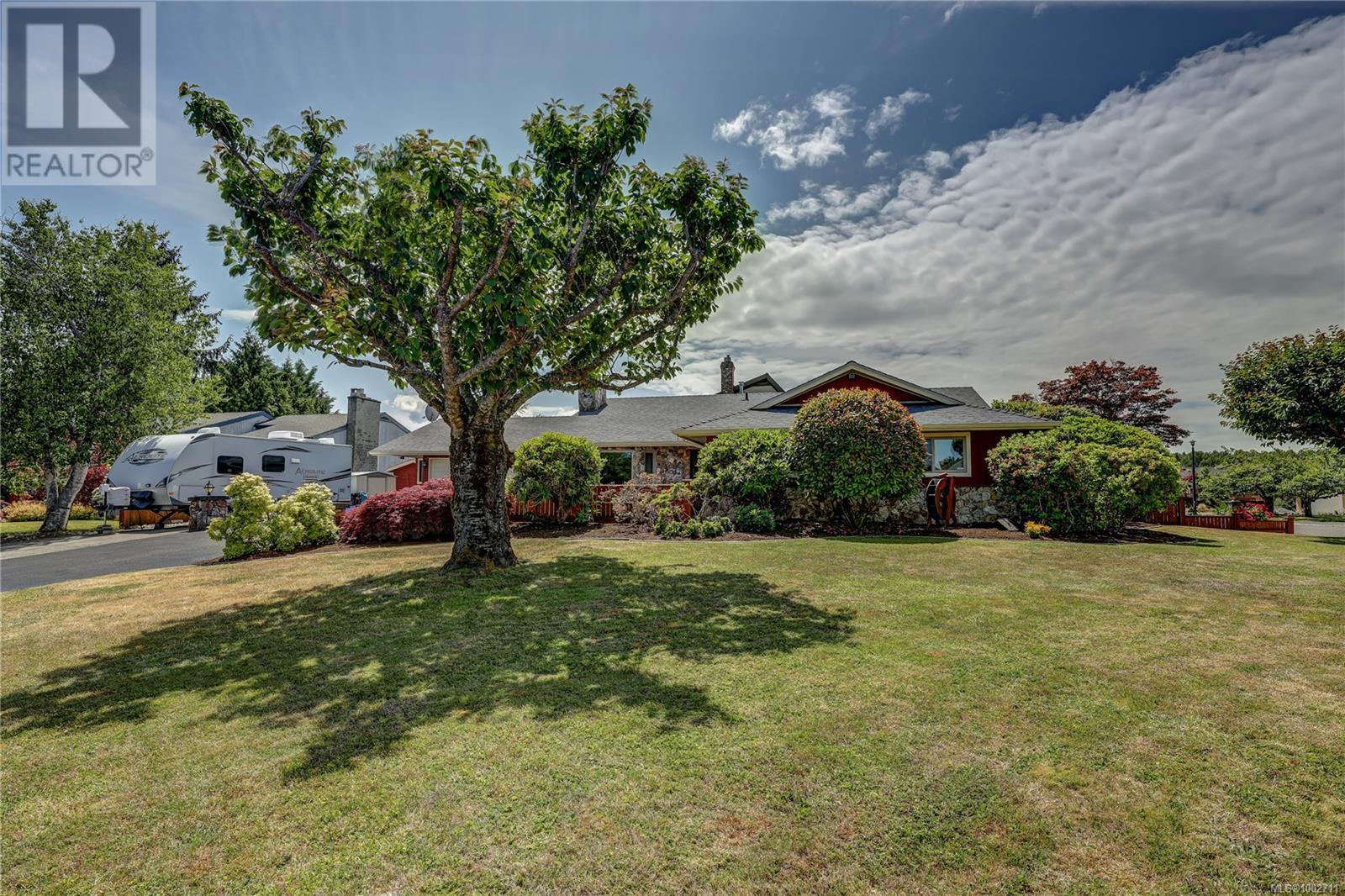 Photo 51 of 325 Mckinnon St, Parksville BC