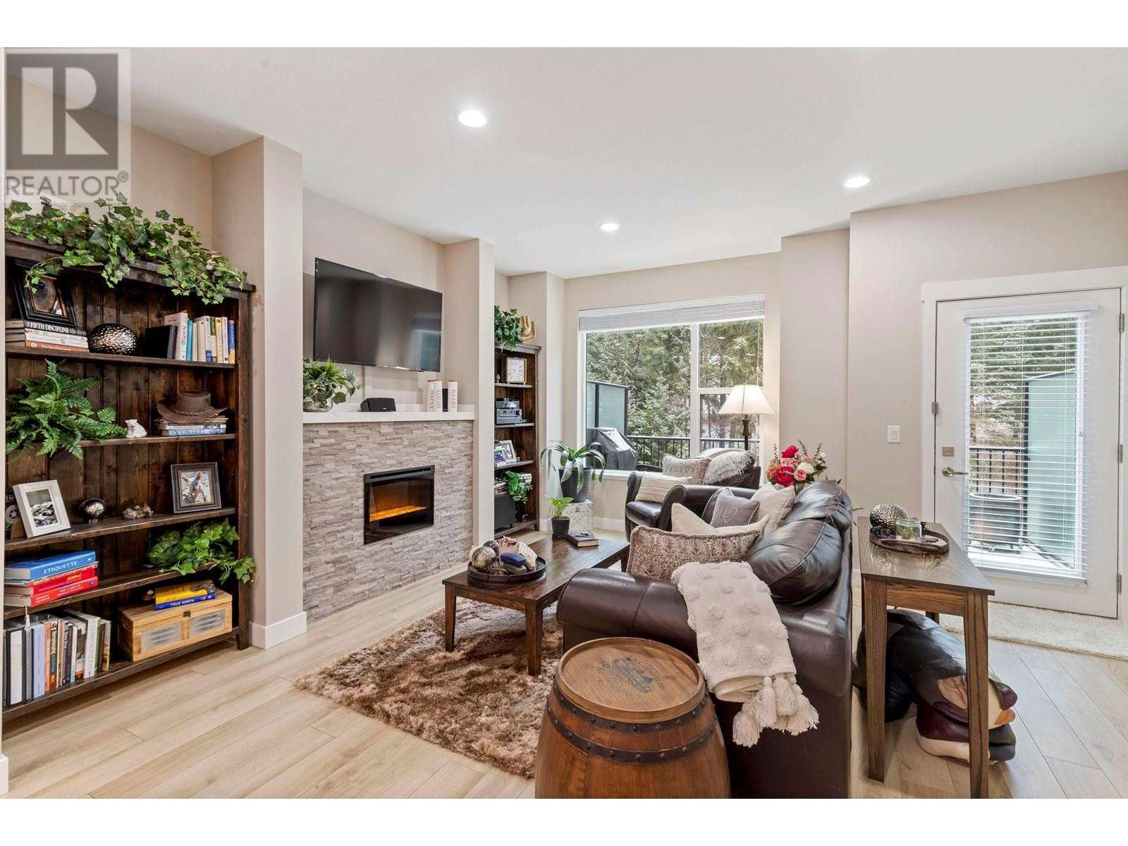 #48 2490 TUSCANY DRIVE - Image 5