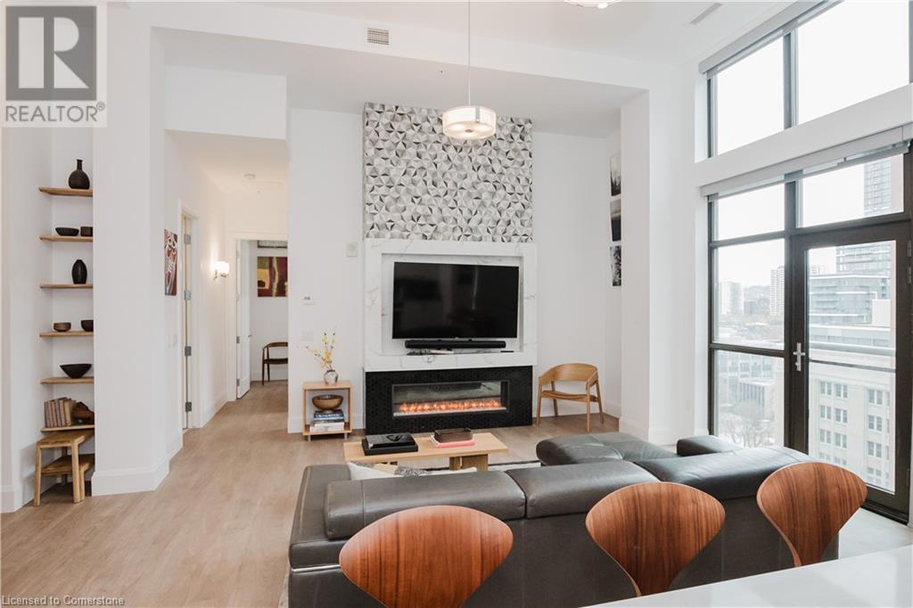 Photo 11 of 118 King Street E Unit Lph 13, Hamilton ON
