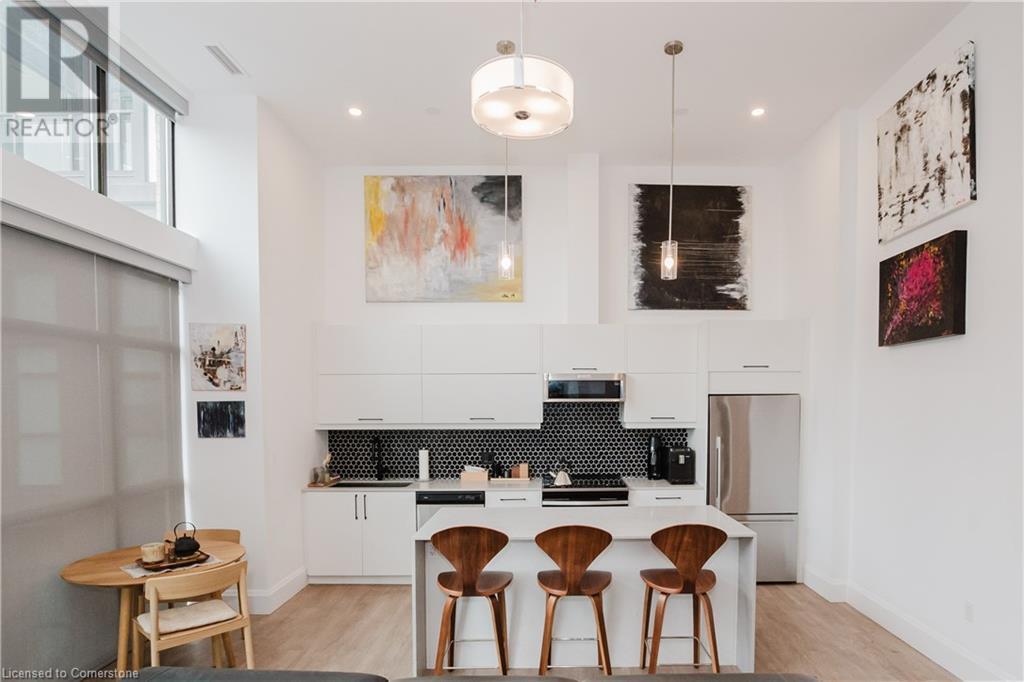 Photo 17 of 118 King Street E Unit Lph 13, Hamilton ON