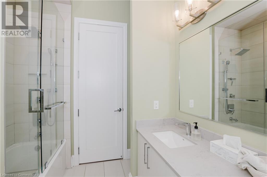 Photo 23 of 118 King Street E Unit Lph 13, Hamilton ON