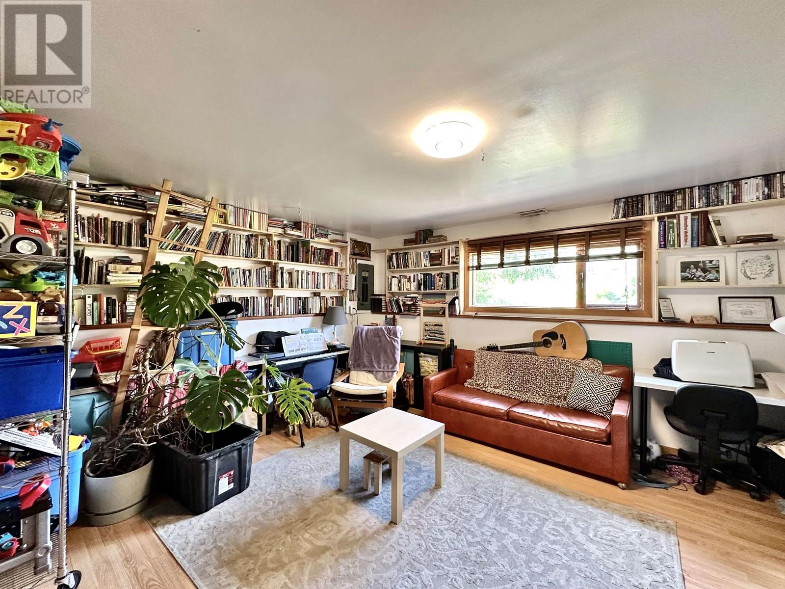 765 DOMINION STREET, McBride