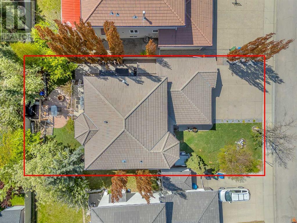 Single Family House for Sale in  Edgevalley Way NW Edgemont Calgary 