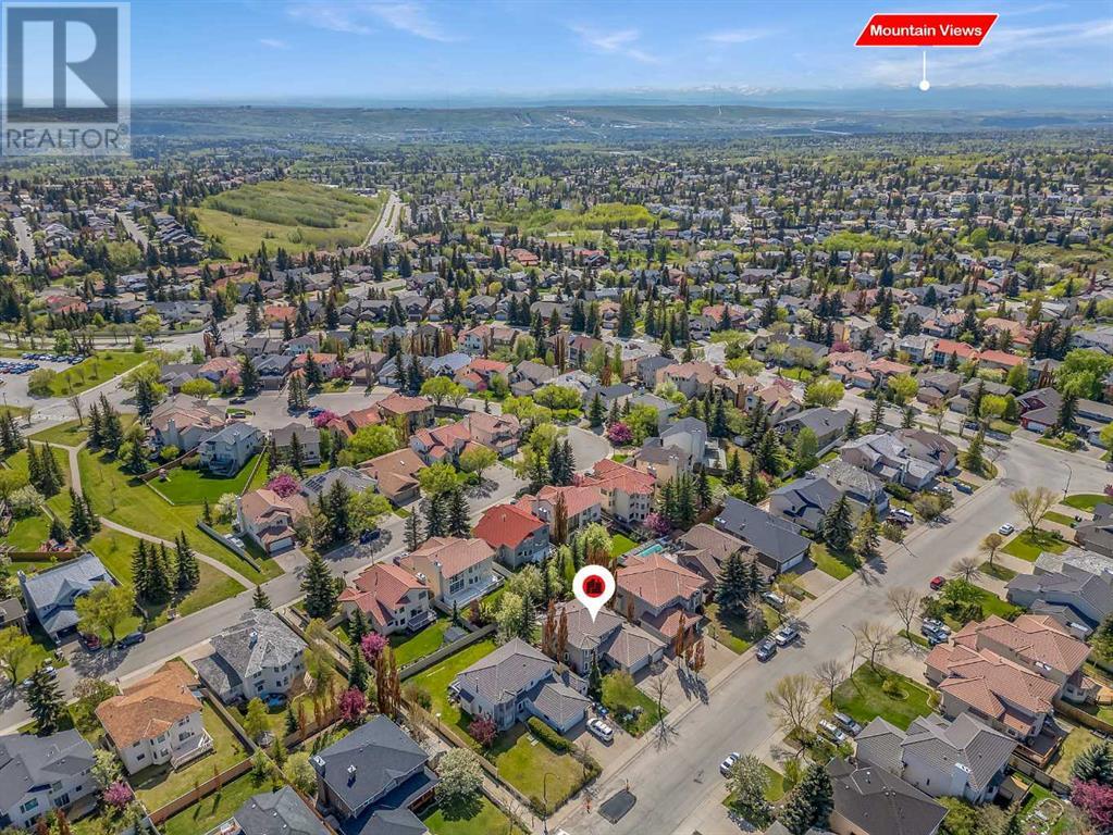 Single Family House for Sale in  Edgevalley Way NW Edgemont Calgary 