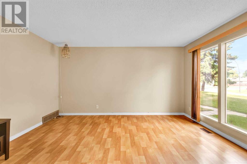 Single Family House for Sale in   Street NE Marlborough Calgary 