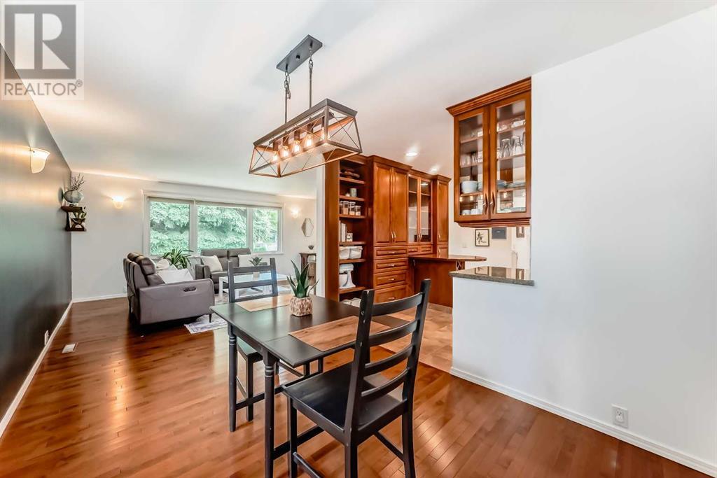 Single Family House 4 Level for Sale in  Cannell Road SW Canyon Meadows Calgary 