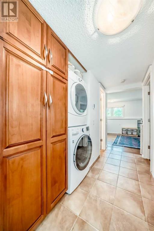 Single Family House 4 Level for Sale in  Cannell Road SW Canyon Meadows Calgary 