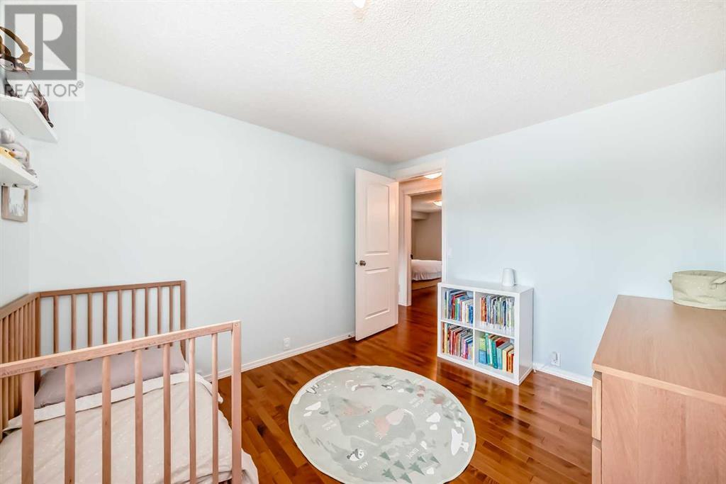 Single Family House 4 Level for Sale in  Cannell Road SW Canyon Meadows Calgary 