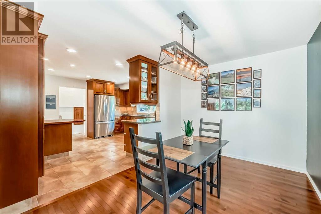 Single Family House 4 Level for Sale in  Cannell Road SW Canyon Meadows Calgary 