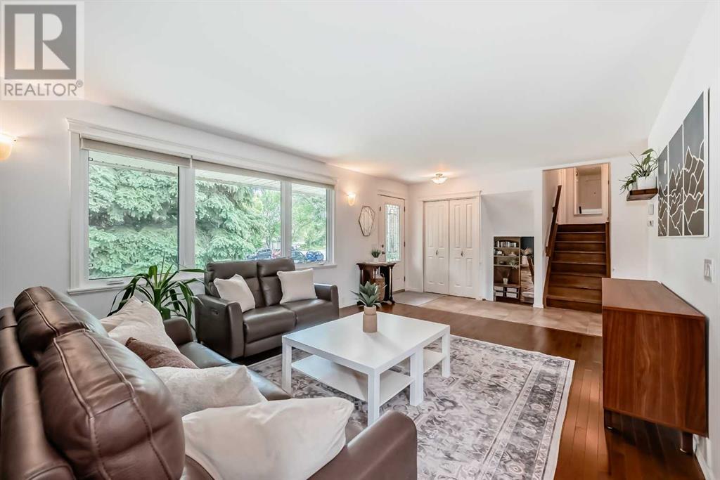 Single Family House 4 Level for Sale in  Cannell Road SW Canyon Meadows Calgary 