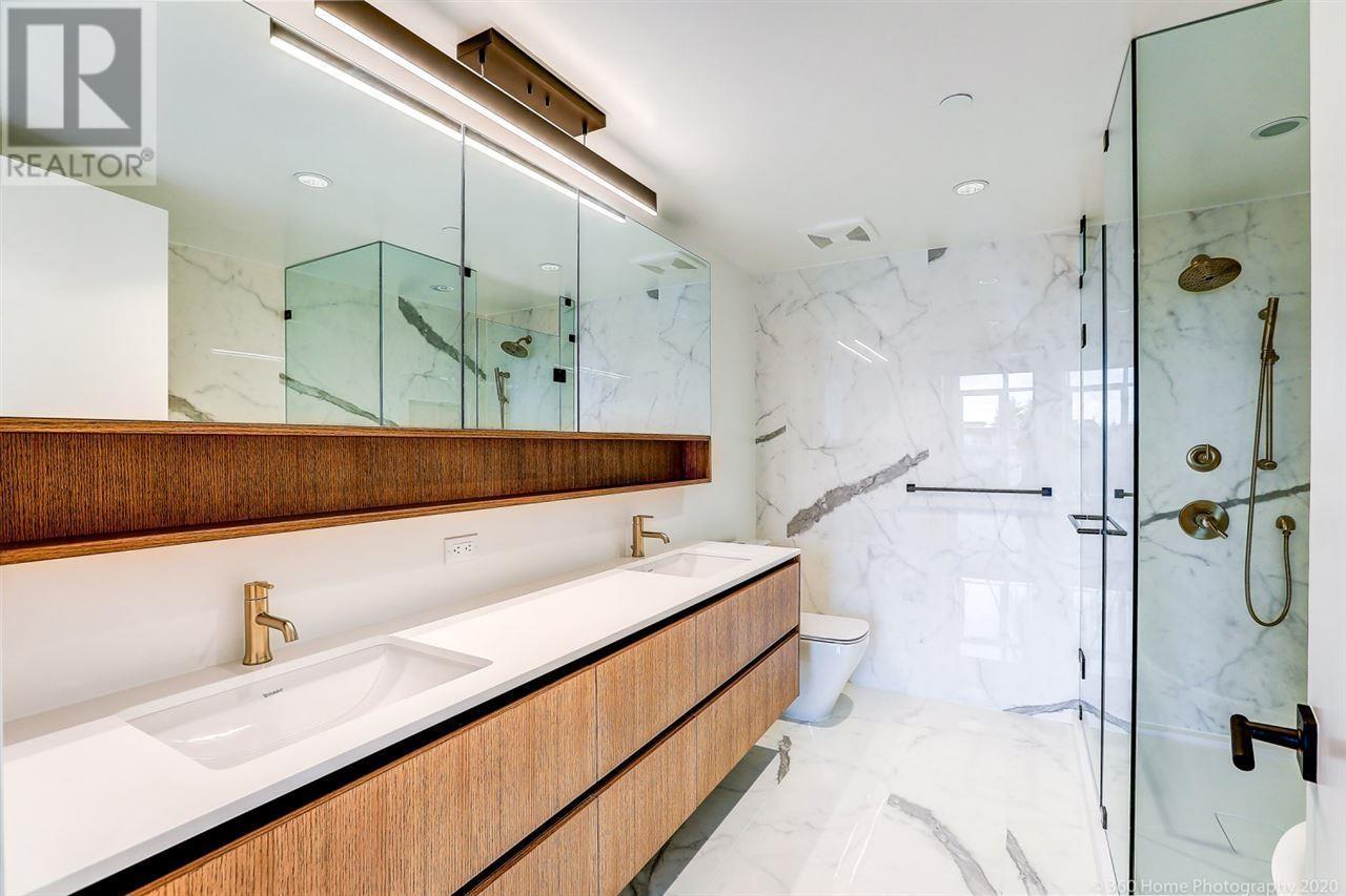 204 458 W 63RD AVENUE, Vancouver