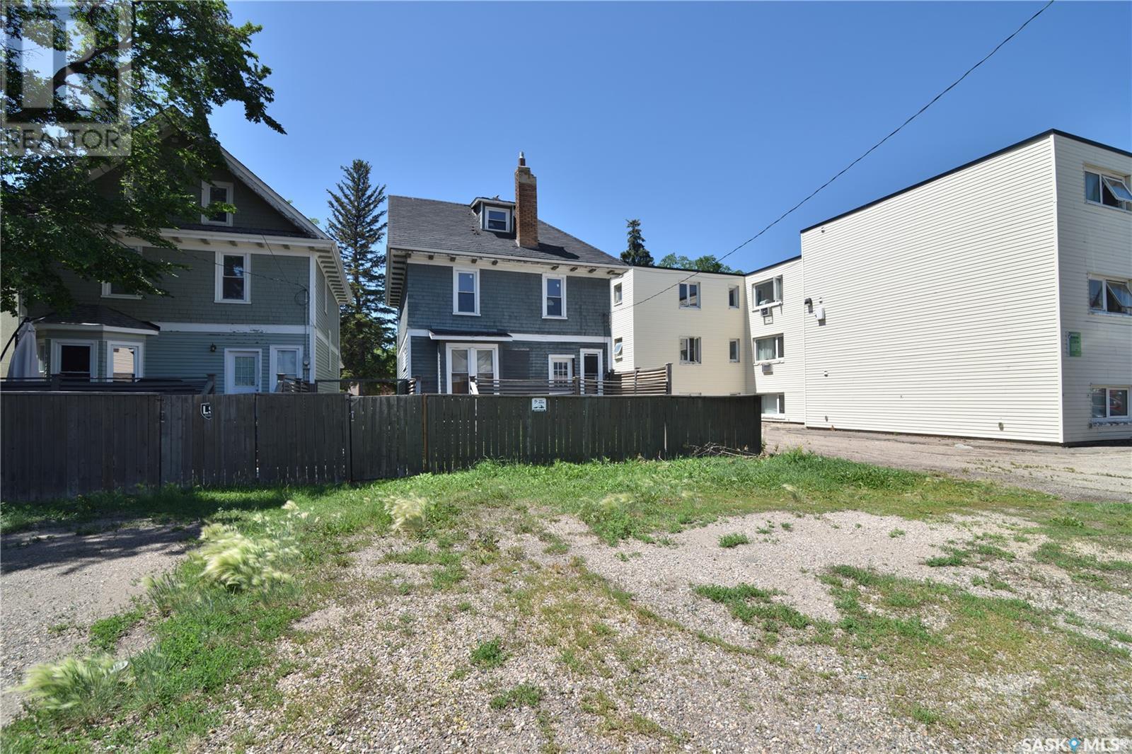 Photo 14 of 2143 Angus Street, Regina SK